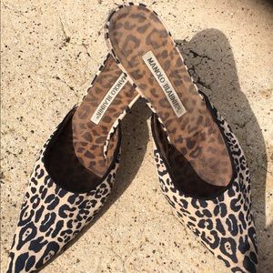 Manolo Blahnik slides size 39